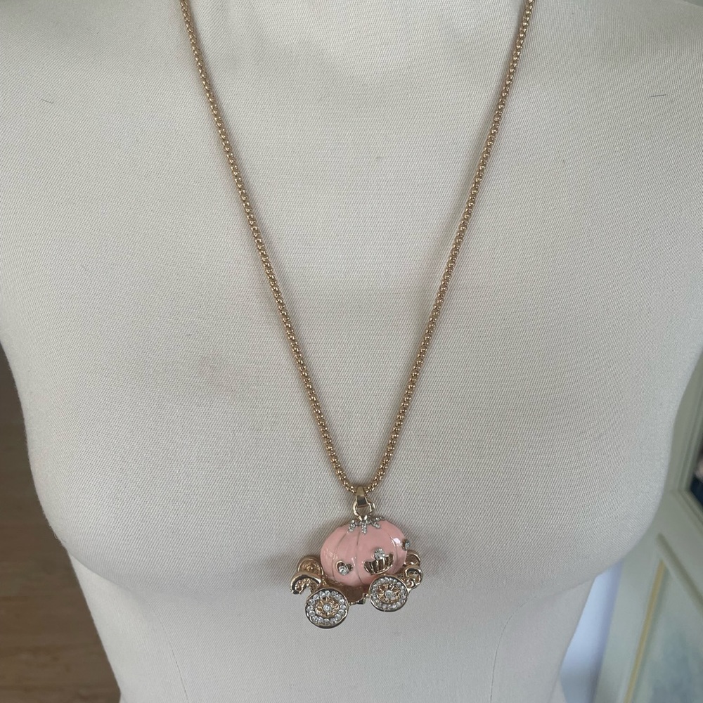 Cinderella Pink Pumpkin Carriage Pendant Necklace NNT - Picture 2 of 7